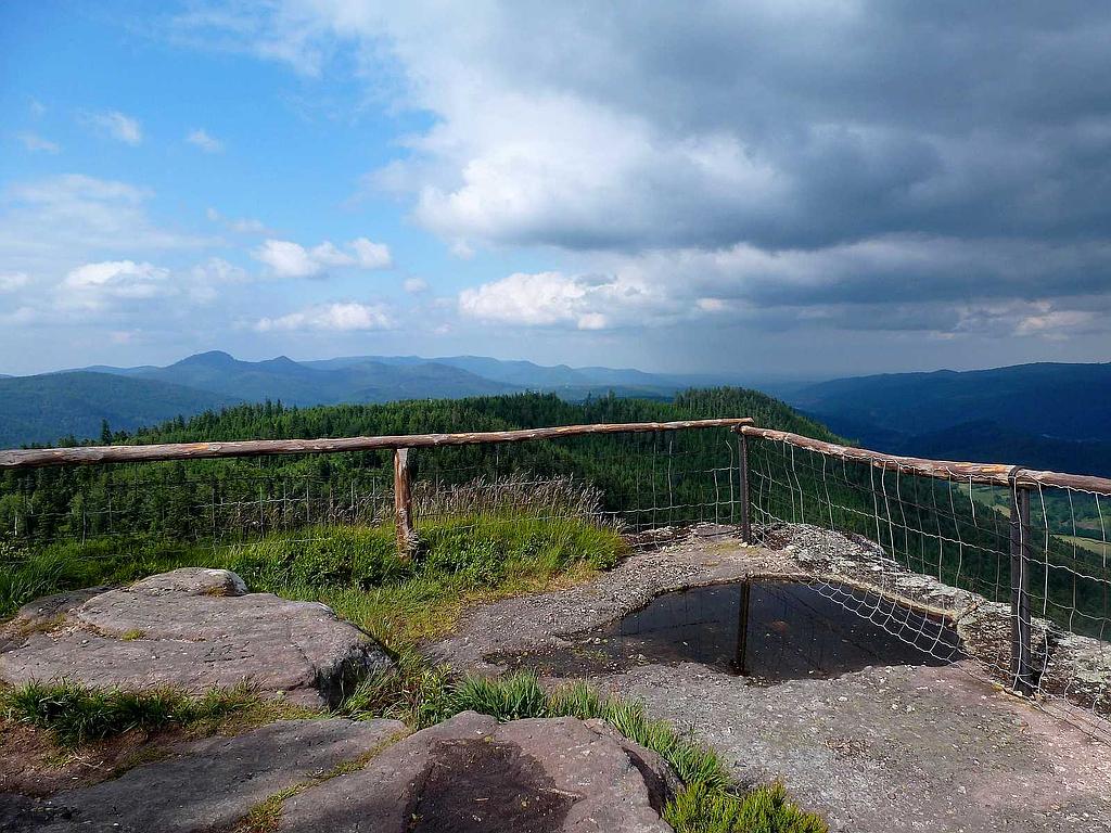 Sentiers Plaisir : Randonnée vers la Chatte-Pendue et Tête Pelée